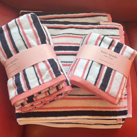 kate spade Other - NWT Kate Spade bath towel set